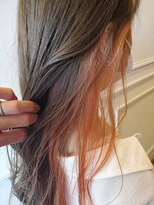 エミュー ラ ピエス(emu la piece)&nbsp;インナーカラー/ブラッドオレンジ/キレイめカジュアル/うる艶髪