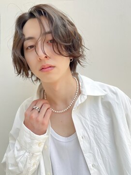 メーヴェ(Mowen) mowen 南堀江　メンズ　センターパート　メンズパーマ