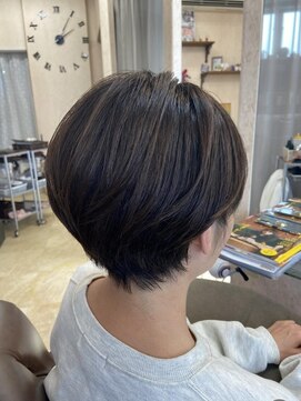 スーペリオル(Superior) 大人ショート/暗髪