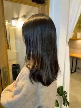 コミレ(COMILE) ミディアムヘア カットカラー 縮毛矯正トリートメント髪質改善