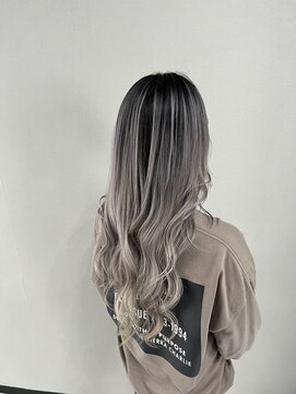 ヘアサロンラルガ 下曽根店(Hair salon Raruga) シャドールーツ