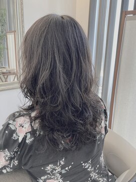ヘアーアンドアイコーディネート マチルダ(MATILDA) コテ無し★デジタルパーマとムースのみ★髪型ボリュームUP