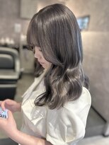 エルバイラビス 大宮(elu by lovis)&nbsp;《Kanna》ダークグレージュ/うる艶/Wカラー/ケアブリーチ/韓国