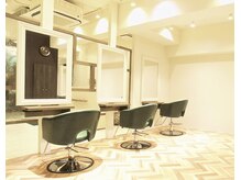 ウェリナ(welina)の雰囲気（明るく気持ちの良い店内です。）