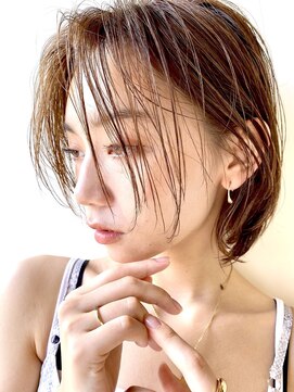 ミラバイグリーン(Mira by green) スリークボブ×小顔【オリーブカラー】