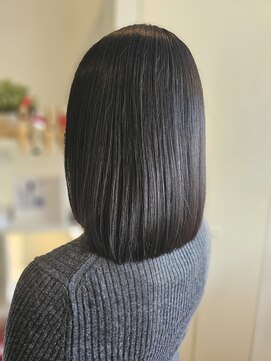 ビフィーノ イーリス 川西店(bifino iris) うるうるつやつやな縮毛矯正♪