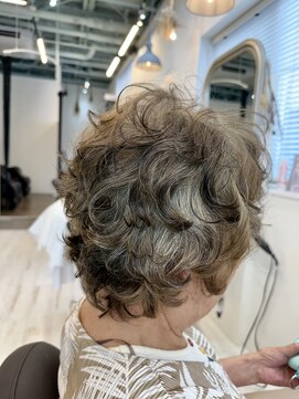 アオカマクラ(a-o Kamakura) ふんわりボリューム☆ミセスの魅力アップパーマ♪