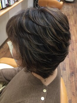 一人ひとりに合わせた施術で気になる髪のお悩みを解消！髪を扱いやすく、美しいシルエットに導きます。