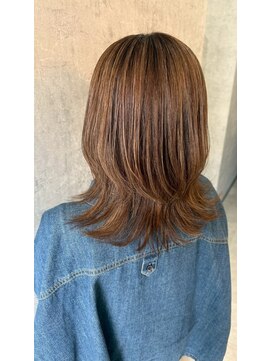 ポリマン 西新井(poliment) 立体感UPくびレイヤー外はねヘア/明るめブラウン髪質改善