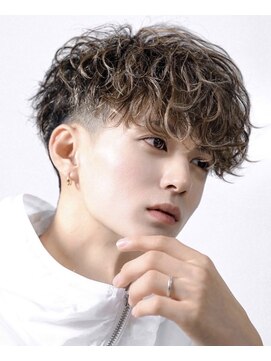 アストラ(ASTRA) MEN’S HAIR/波巻きツイストスパイラル/リバースセンターパート