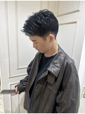 骨格に合わせたスパイキーショート