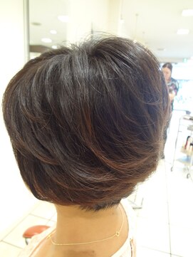 サロン ディバ(SALON DiVA) 上品なグラデーションボブ