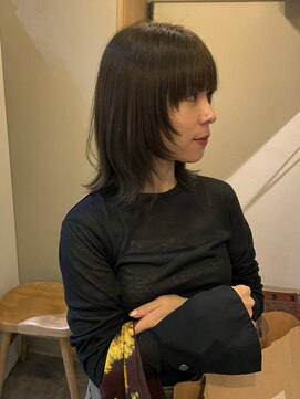 ニード(need) フェイスレイヤー　オリーブグレージュ