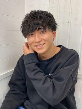 ネウィ ハウオリ 札幌駅前(newi hau'oli) メンズダークアッシュマッシュセンターパートニュアンスパーマ