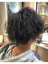 ビス リアン 川口店(Vis lien)&nbsp;センターパートウルフカットツイストスパイラルパーマゆるめ黒髪