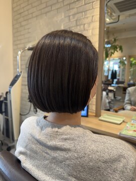 ヴィサージュヴィフ パワード バイ モンス(VISAGEVIF POWERED BY MONS) ミニボブ