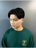 センターパート<理容室>[メンズ/シェービング/床屋/銀座]