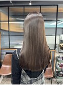 シンプルなのに洗練された透明感カラー／髪質改善トリートメント