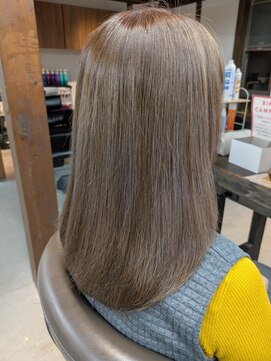 明るい白髪染め×白髪ぼかしハイライト