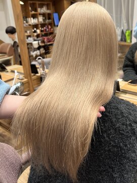 バイオレット 表参道店(Violet) ミルクティーベージュケアブリーチレイヤーカット似合わせカラー