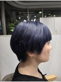 艶感ネイビーカラーの大人ショート/ショートボブ