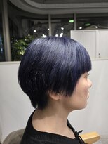 シー 柏(sii.) 艶感ネイビーカラーの大人ショート/ショートボブ