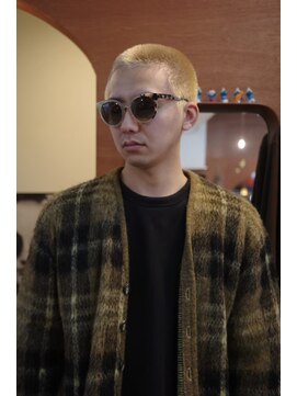 エディ(Edy) メンズ刈り上げケアブリーチ抜きっぱなしブロンド眉毛カット岡山