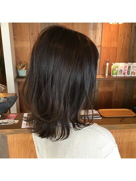 トランク ヘア ワークス(TRUNK HAIR WORKS) ミディアムレイヤー