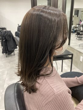 マウ(MAW?) グレージュ