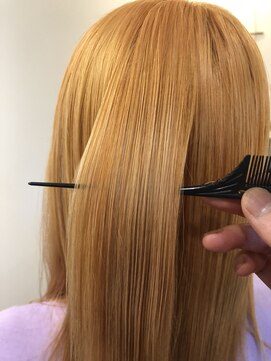 フェルーチェ(hair make Feluce) 髪質改善&ブリーチ