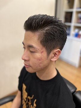 コダマ 茗荷谷店(KODAMA) スキンフェード/アップバング/コンマヘア/茗荷谷<理容室>