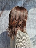ミディアムレイヤースタイル　アースカラー
