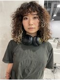 20代30代くるくるハードパーマボリュームパーマ