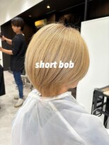 ルミヘアー 金沢駅西口店(Lumi hair) レディースショートボブxハイトーン