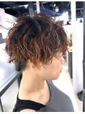 【くせ毛レベル４】くせ毛活かし刈り上げバレイヤージュショート