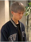 ブロンドカラー マッシュショート ブリーチ ハイトーン ツヤ髪