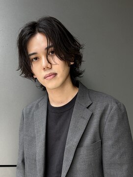 トルネード(TORNADO) メンズパーマセンターパートウルフレイヤーひし形K20250727R