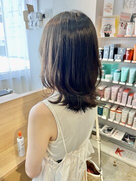 ツイギー 伊賀上ビル店(TWiGGY) ウルフボブ