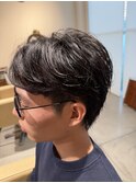 フェザーショート/刈り上げ/センターパート