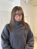 ロジェ(loje)&nbsp;20代30代40代　ミディアムレイヤーカット/オリーブベージュ