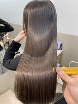 シュヴーブリヤン(cheveux brillants)&nbsp;【美髪縮毛矯正で再現性100%】艶ダークブラウンストレートロング
