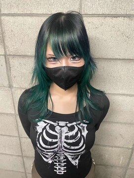 エル オオサカ 心斎橋店(L. OSAKA) グリーンカラー/デザイン