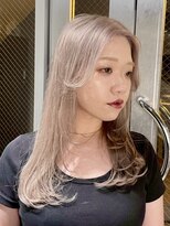 アルカナ 原宿表参道(ARCANA)&nbsp;ハイトーン ダブルカラー ブリーチ レイヤーカット 原宿 表参道