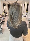 大人白髪ぼかしハイライト　レイヤーカット