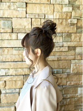 エノモト(ENOMOTO) ゆるふわ巻き褒められおだんごヘアアレンジ 20代30代40代