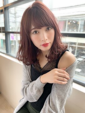 マリアバイアフロート(Maria by AFLOAT) 【重山】くびれセミディ無造作カール3Dカラーセミロング