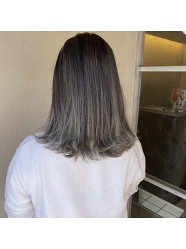 リー 京都西院(Lee) 【lee京都西院　仲西健太】シルバーグレージュバレイヤージュ