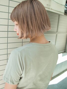 ルティア 池袋(Lutia) ミルクティーベージュ