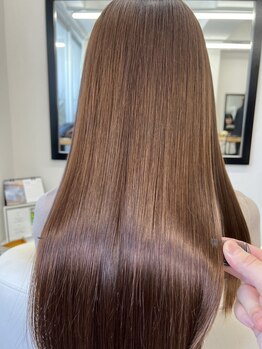 美髪クリニック エクシオール(Exsior)の写真/独自技術で髪を芯から修復。自信の持てる自然美を。一人一人に最短・最適な施術で高品質な髪質改善を実現。