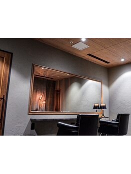 中洲川端駅直結＊ワンランク上の上質空間で”美髪”を目指したい方へ。毎日触りたくなる髪を叶えましょう＊